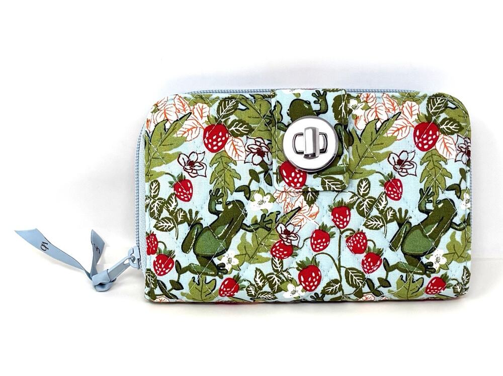 Vera Bradley Frogberry Essential Turnlock Wallet Large NWT EXACT Frogs Grn Blue